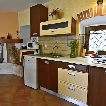Fiorela 1 By Interhome